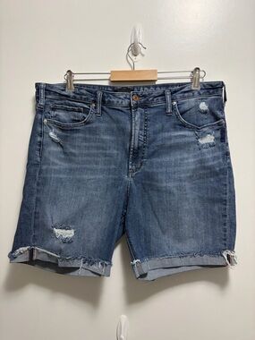 Silver Jeans Co. Sure Thing Long Shorts Women’s Size 18